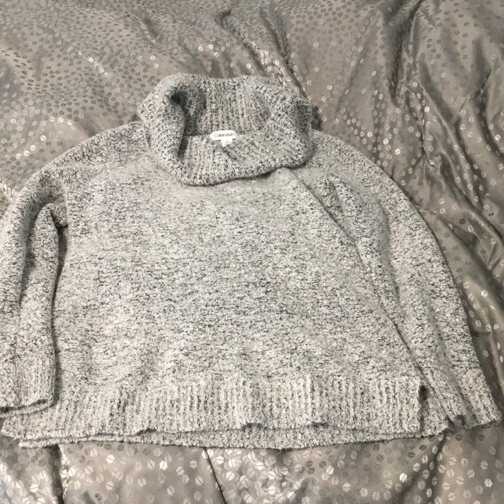 Calvin Klein Sweater